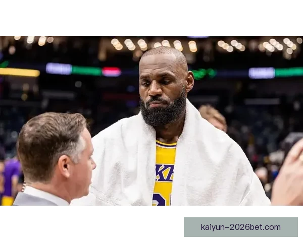 美国杨毅分析：湖人将成雷霆马刺最大威胁 詹姆斯愿意为球队牺牲令人钦佩